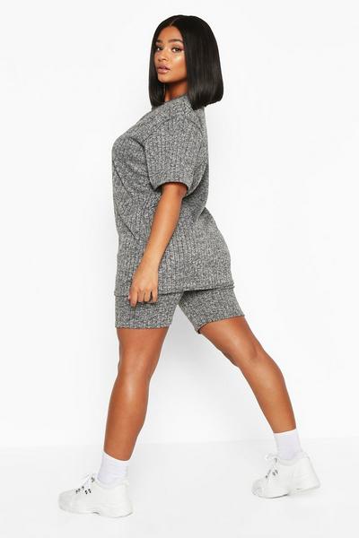 boohoo  Plus Knitted Cycling Short Co-Ord