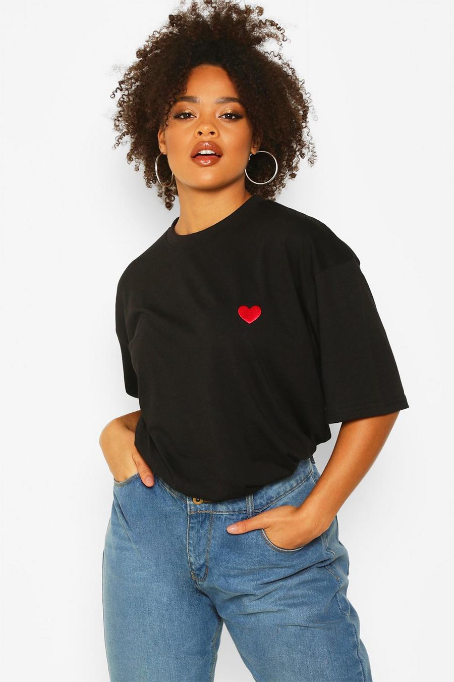 Plus Heart Embroidery Pocket T-Shirt image number 1
