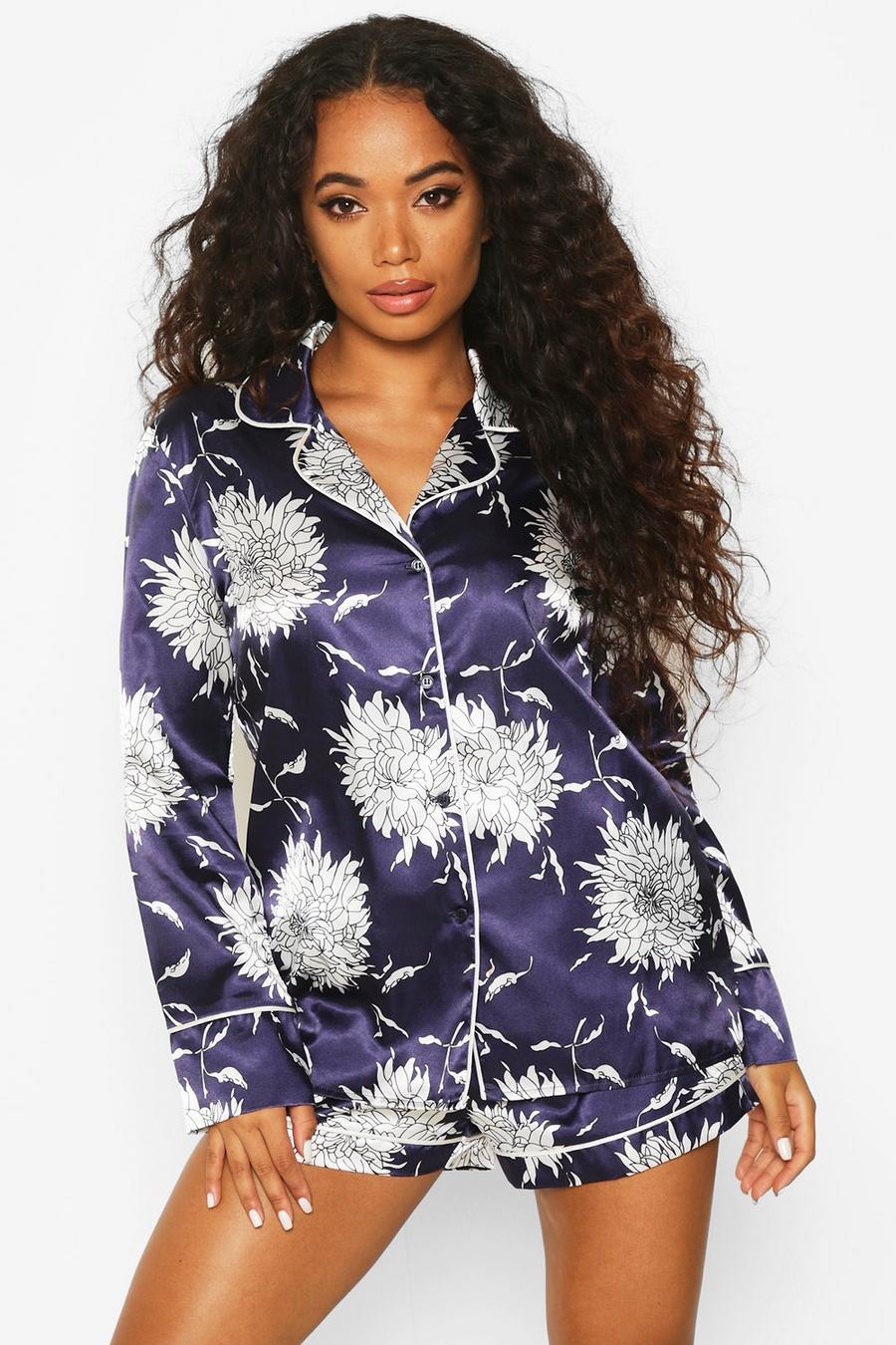 Conjunto de pijama de satén con estampado floral Petite image number 1