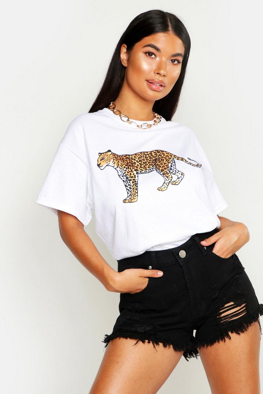 White Petite - Oversize t-shirt med leopardmotiv image number 1