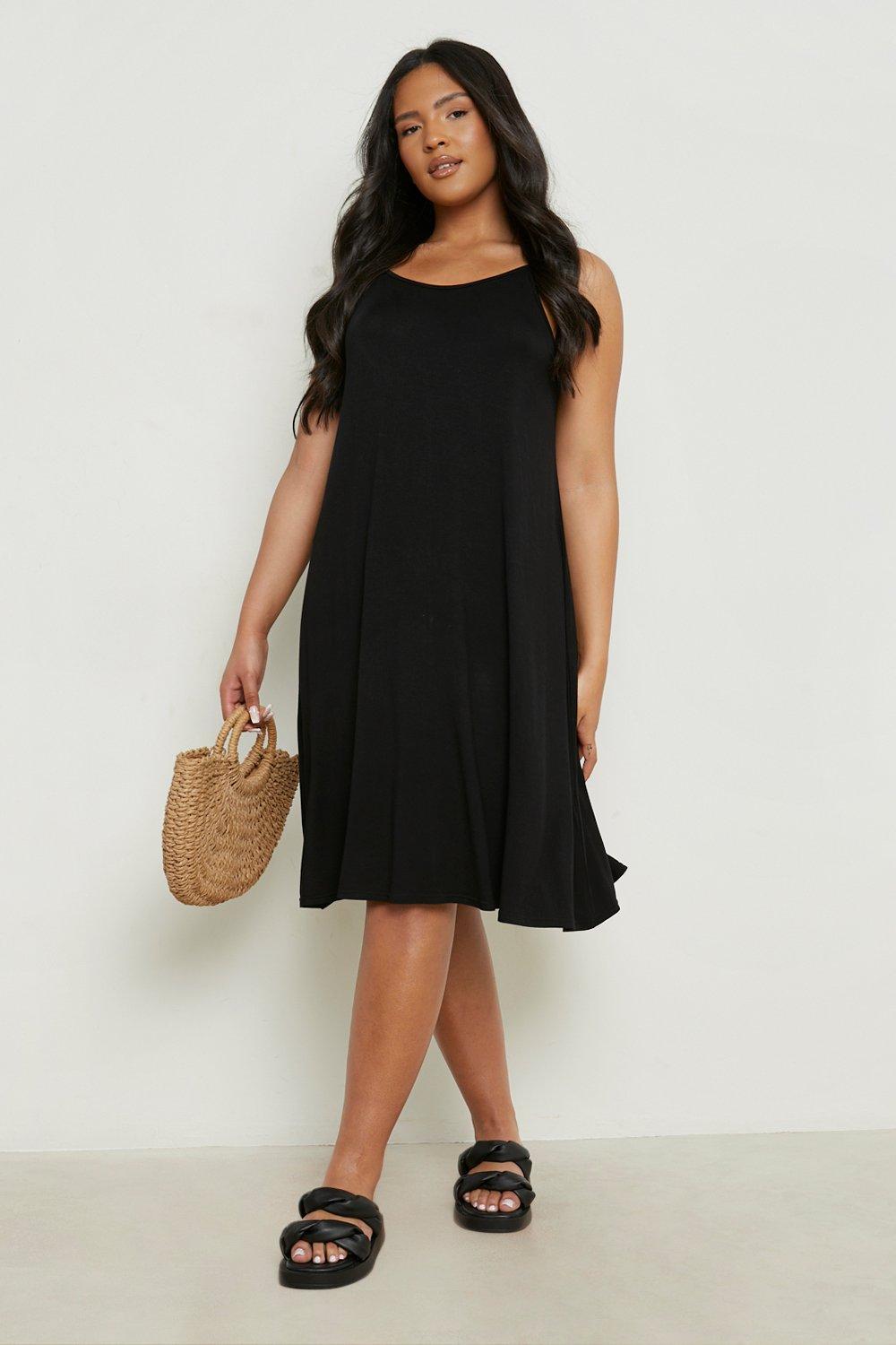 Plus Schlichtes Ausgestelltes Kleid Boohoo