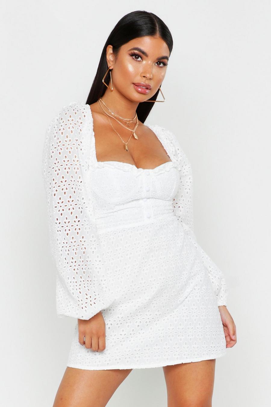 Petite Kleid mit Lochmuster und Knopfleiste, Weiß