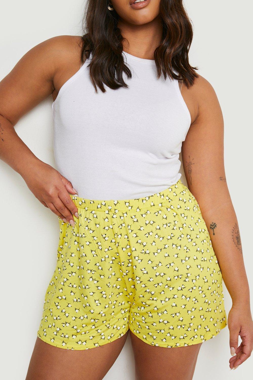 Plus size 2024 yellow shorts