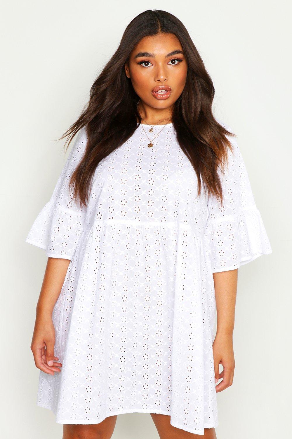 Boohoo white smock dress hotsell