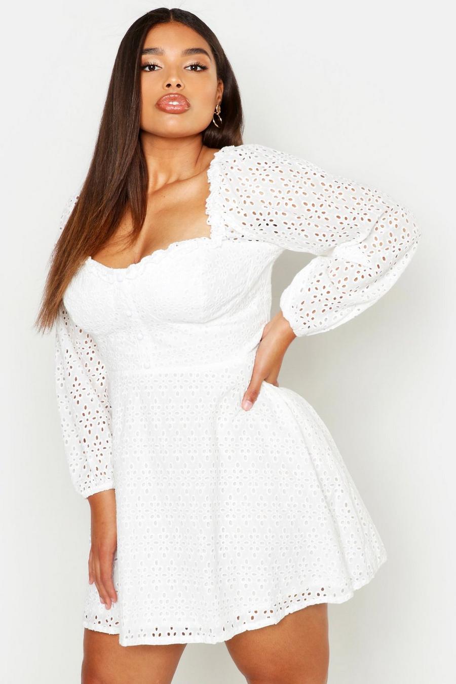 Plus Broderie Anglaise Sweetheart Skater Dress image number 1