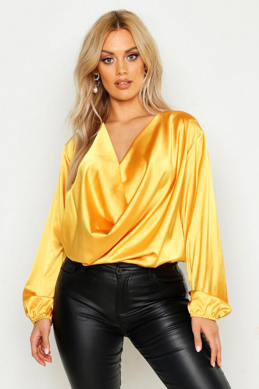 Blusa Plus Size in raso a maniche lunghe con scollo a cappuccio, Senape amarillo image number 1
