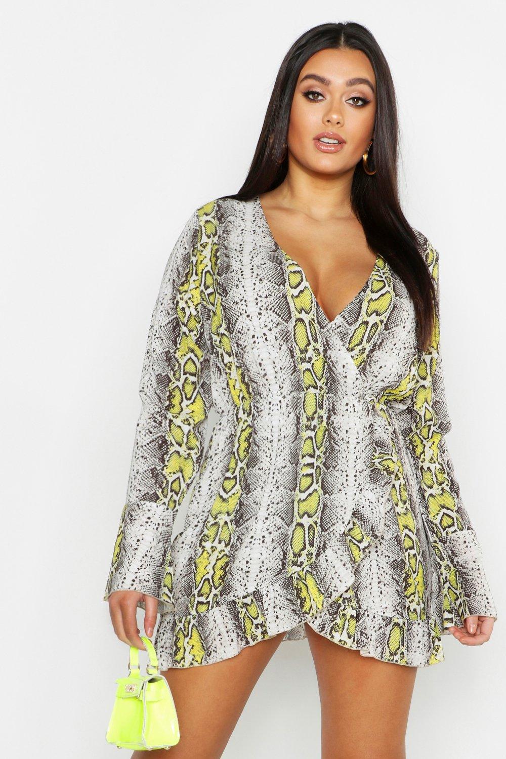 boohoo plus wrap dress