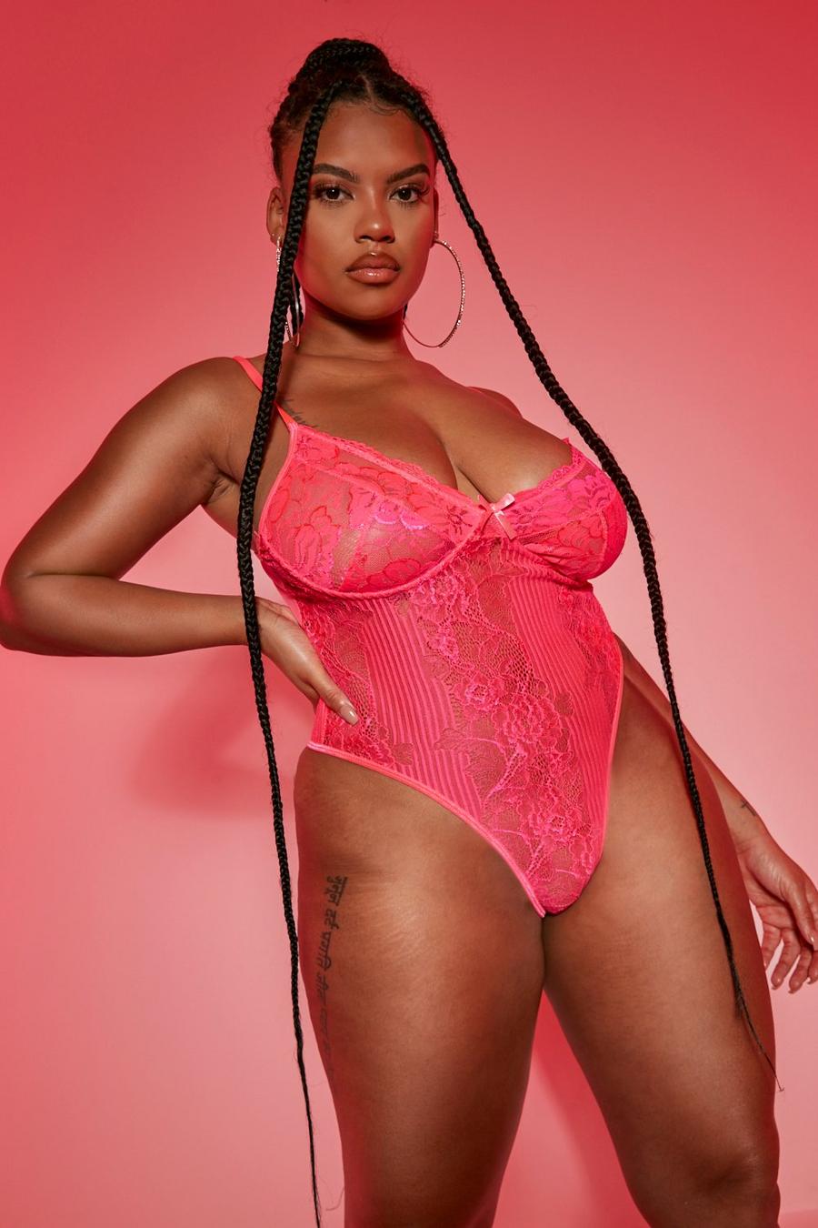 Pink Plus Kanten Bodysuit