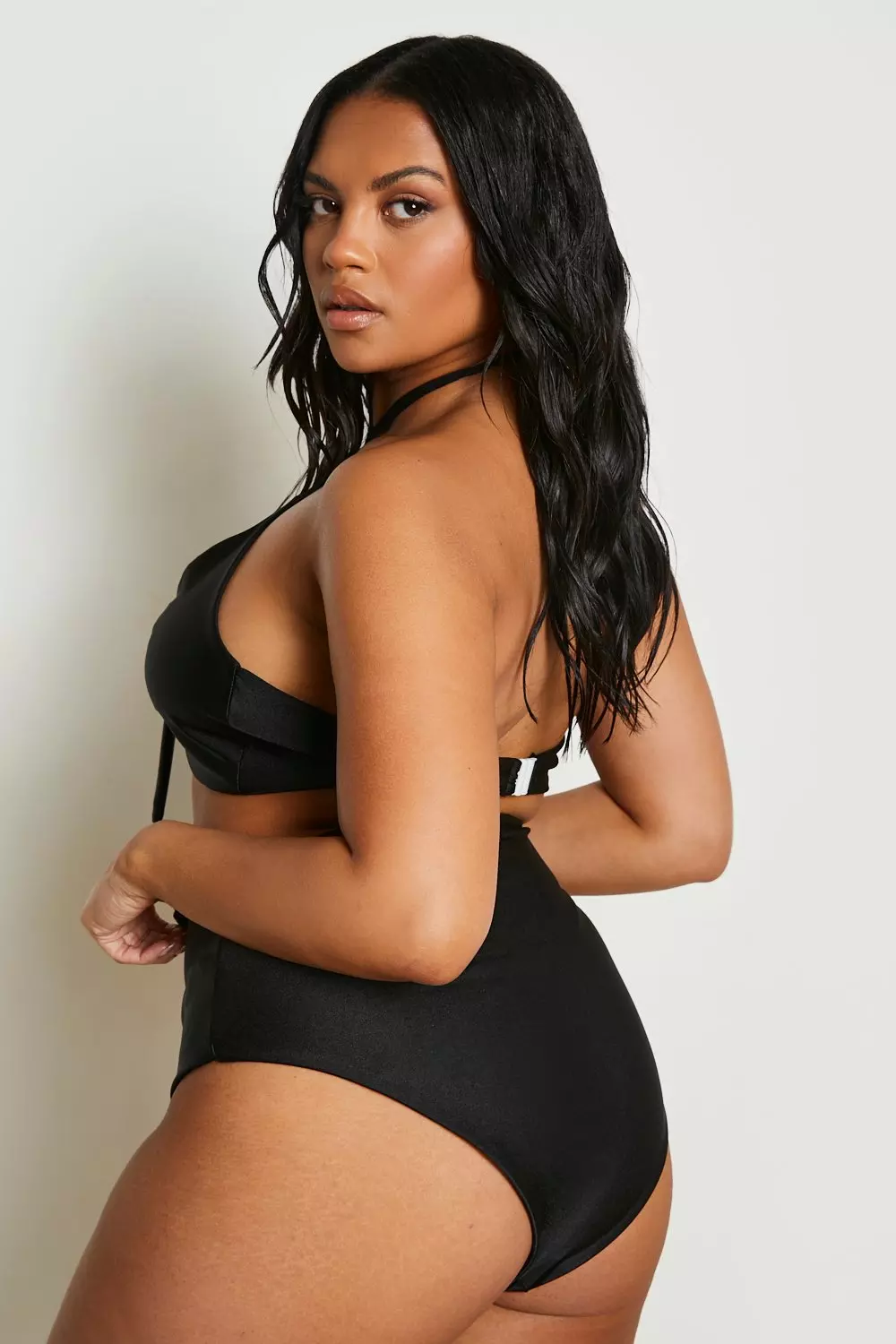 Black طقم بيكيني مقاس كبير بربطة أمامية و بوسط عالي صورة بديلة