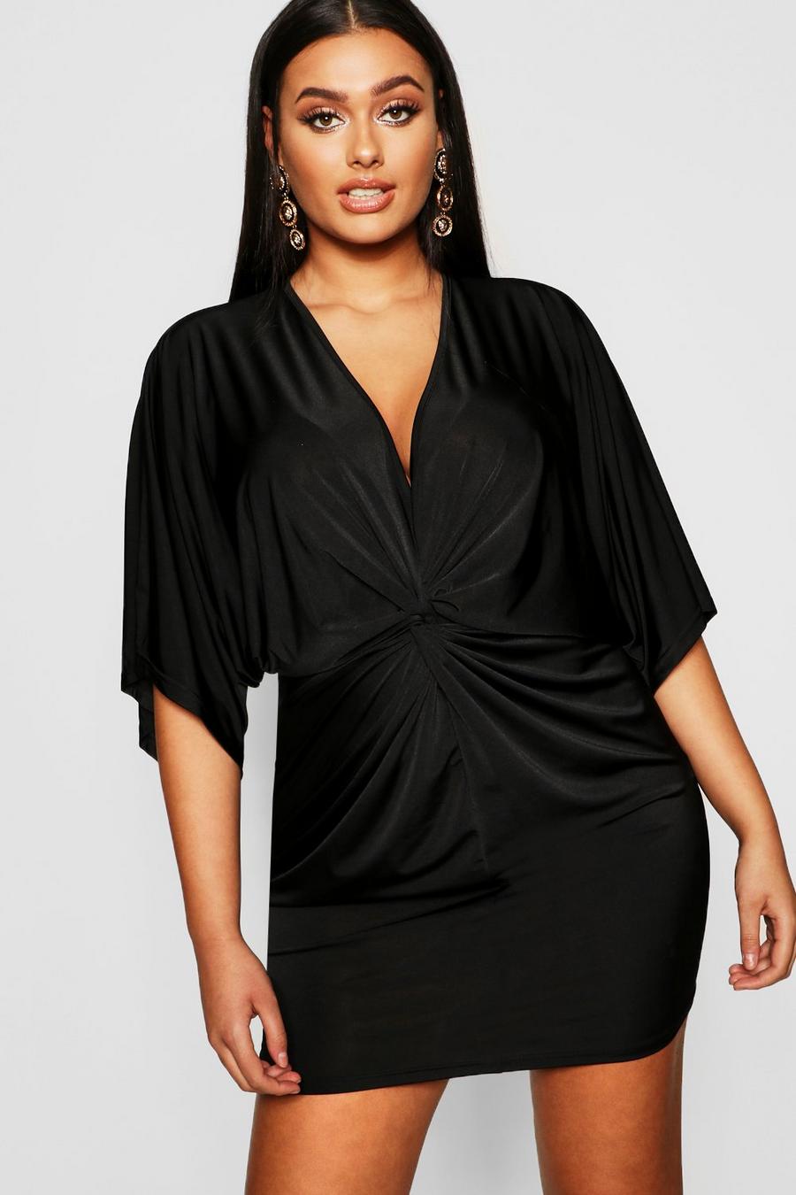 Black Plus - Klänning i glansigt tyg med tvinnad design image number 1