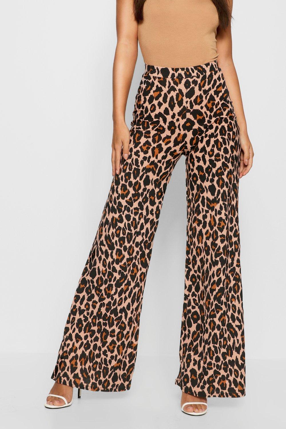 Boohoo Petite Zip Through Leopard Print Bodysuit in Brown