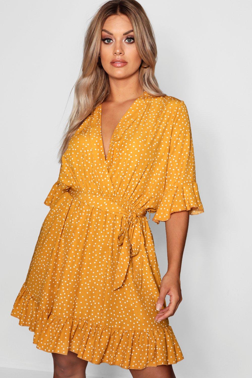 boohoo curve wrap dress