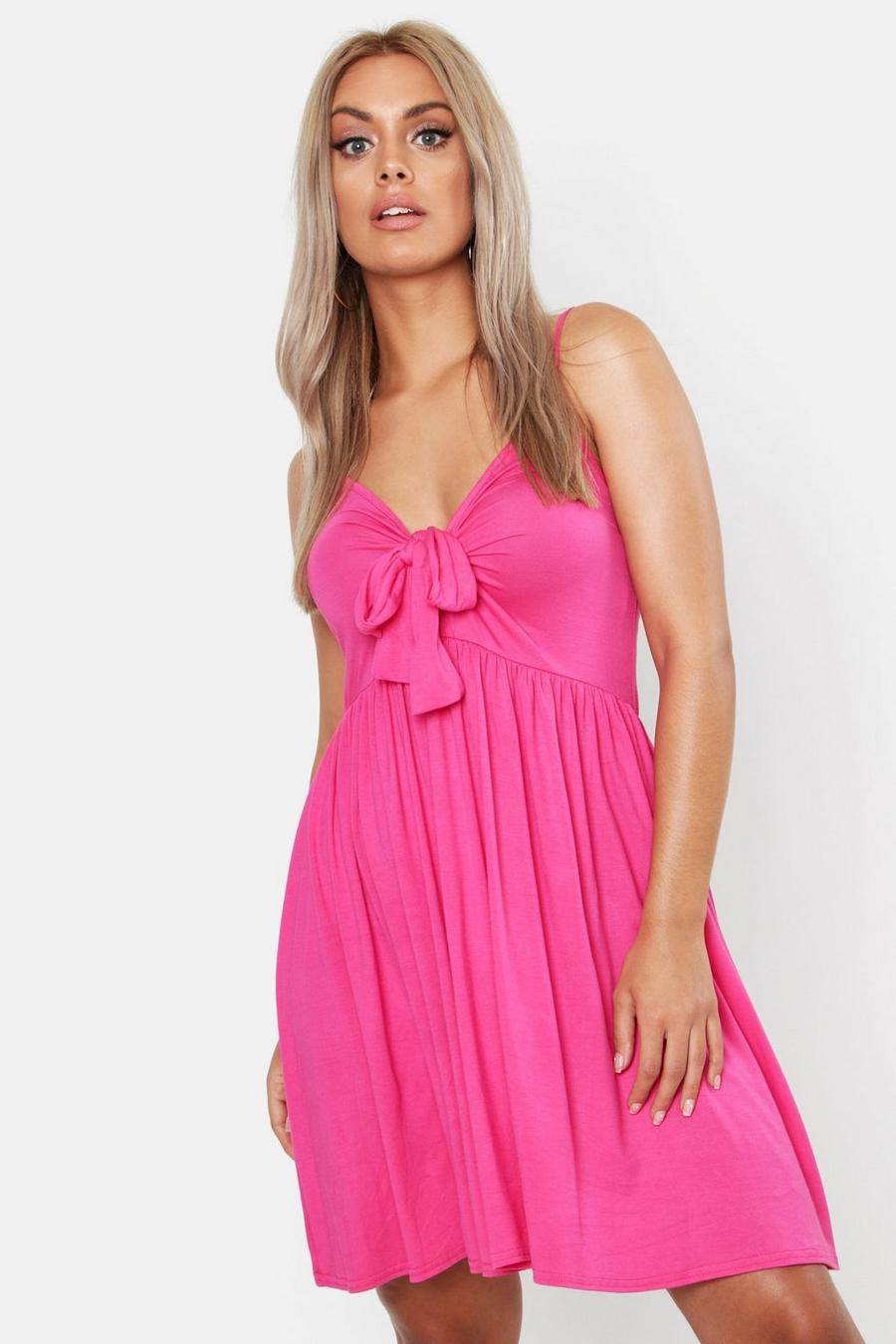 Bright pink Plus - Swingklänning med smala axelband och knytdetalj image number 1