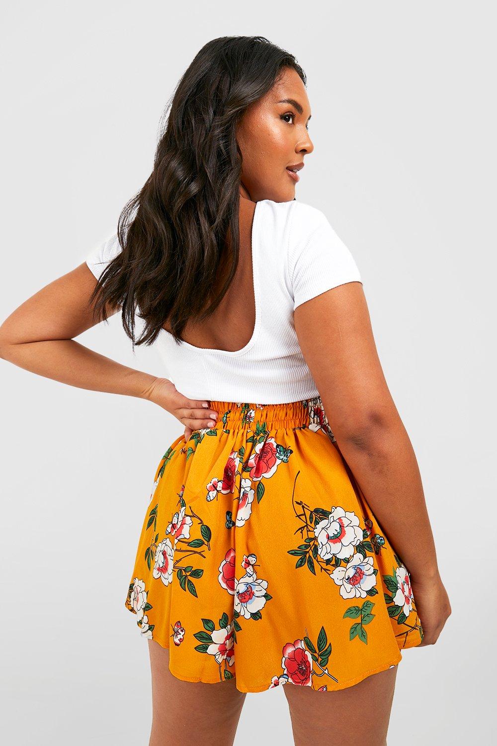 Plus size 2024 floral shorts