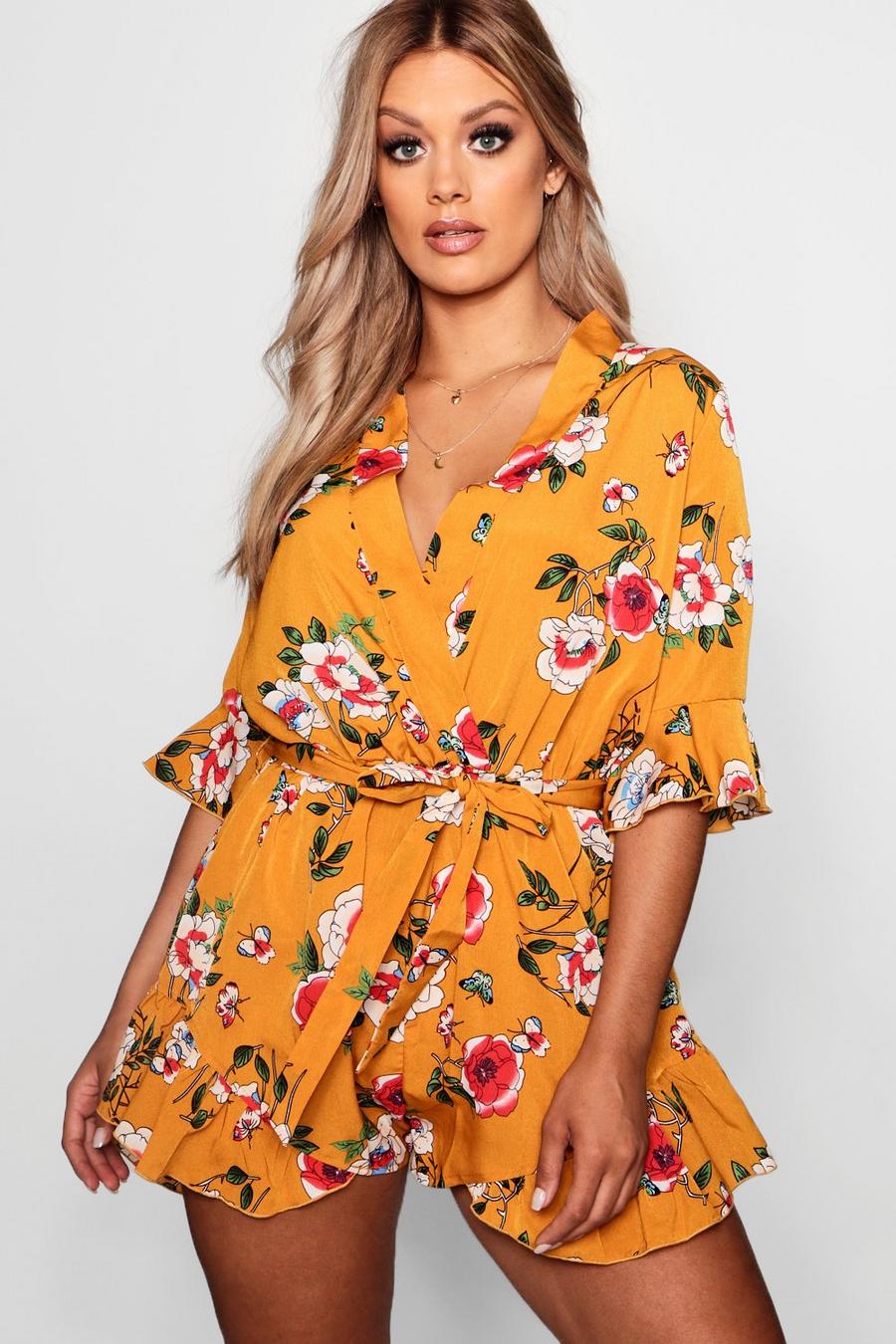 Mustard yellow Plus - Blommig playsuit med volanger