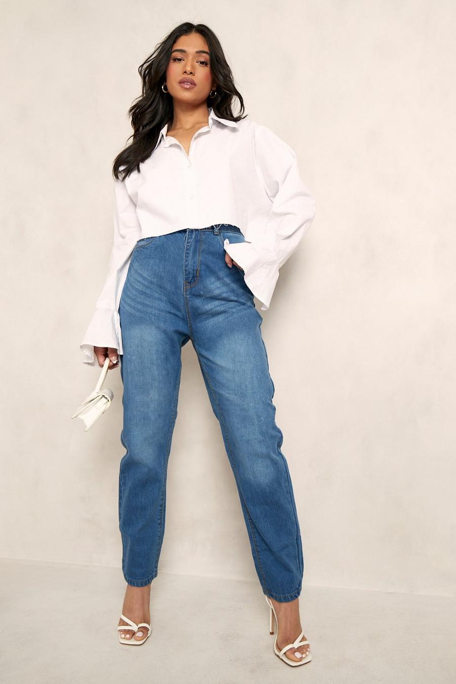 Mid blue Petite Mom jeans med hög midja image number 1
