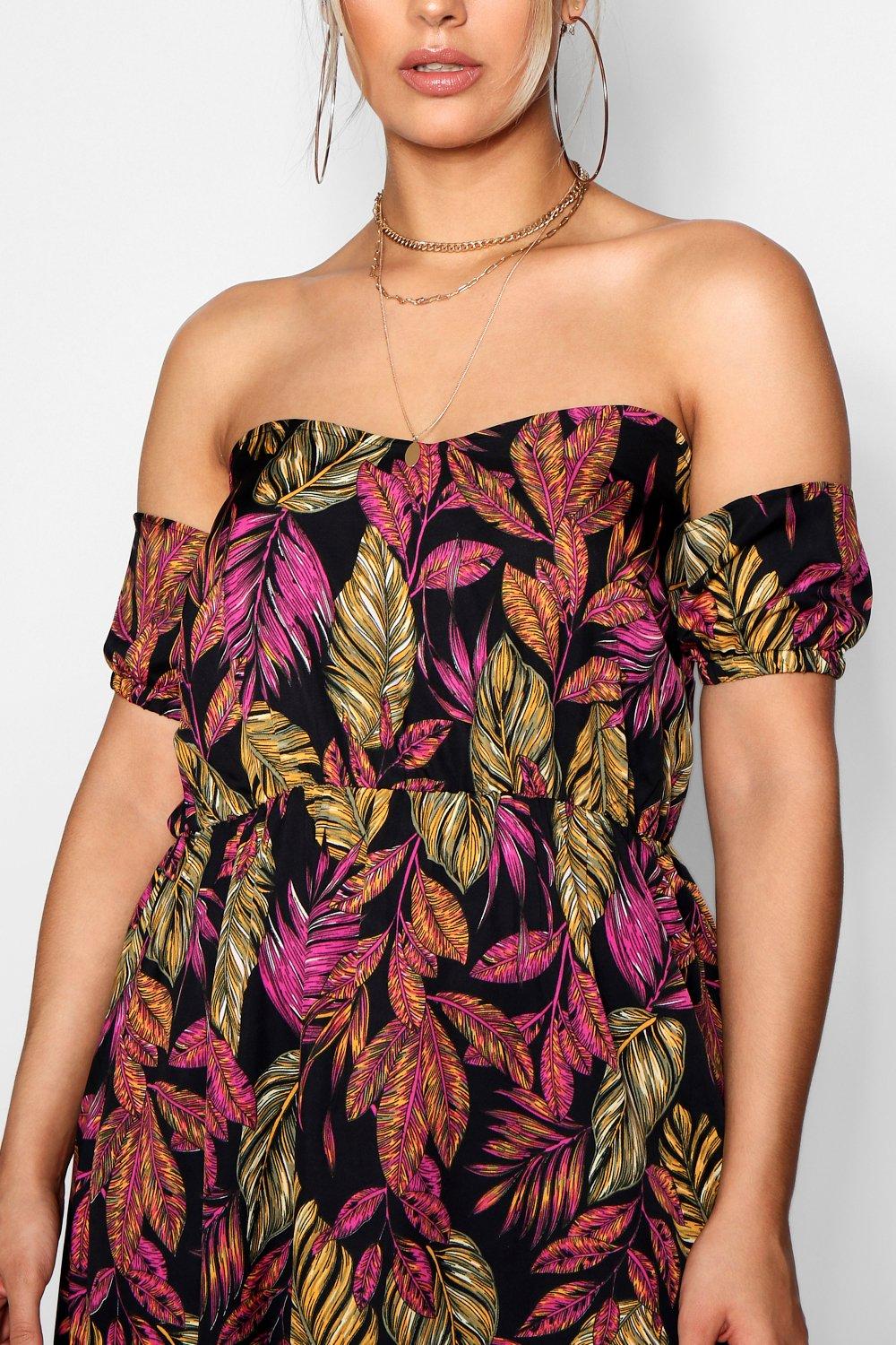 Plus Palm Off Shoulder Maxi Dress boohoo IE
