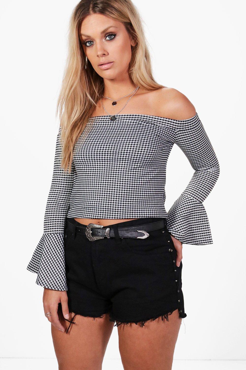 boohoo curve shorts