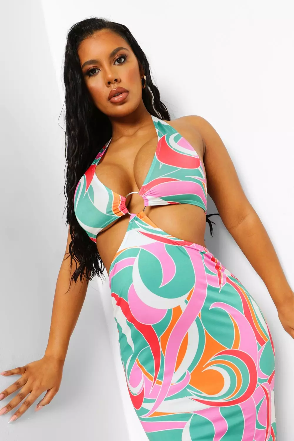 Women S Printed O Ring Cut Out Beach Maxi Dress Boohoo Uk