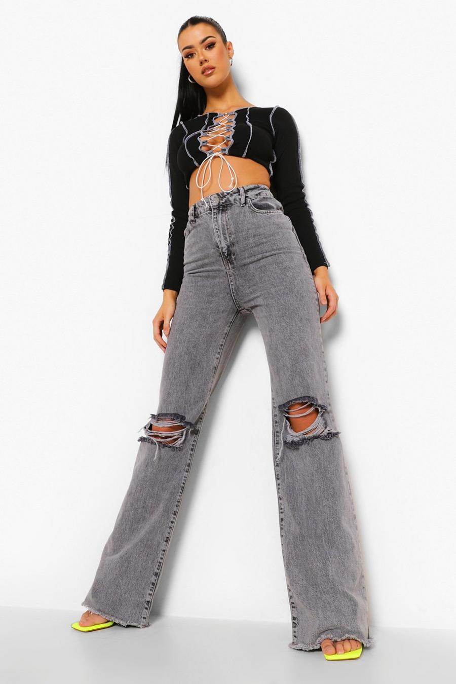 אפור מכנסי ג'ינס בייסיק מתרחבים מבד סטרץ' עם קרעים בברכיים לנשים גבוהות image number 1