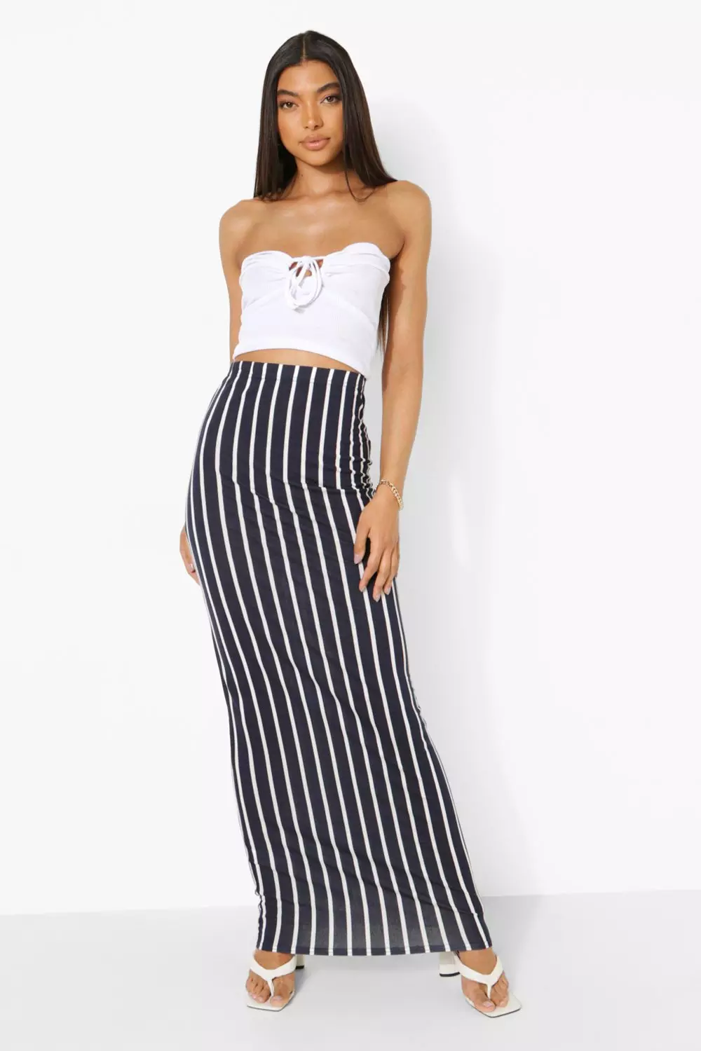 Black and white striped skirt xl best sale