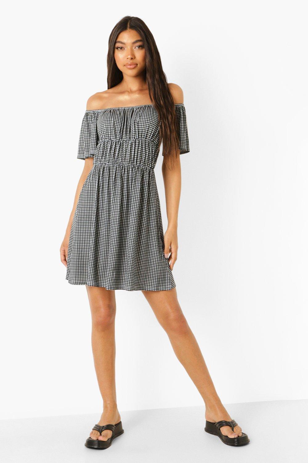 Boohoo angel sleeve 2025 ruched mini dress