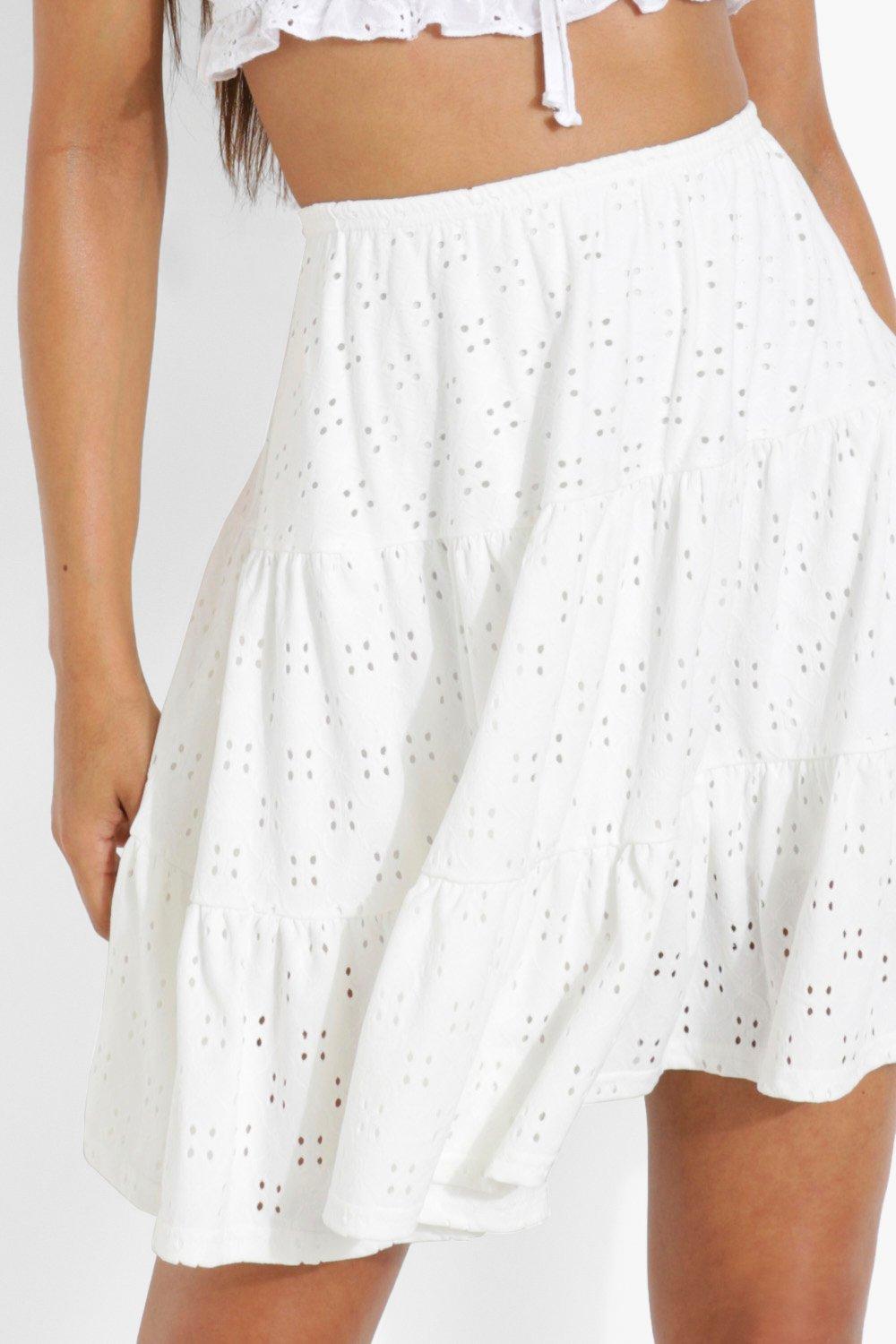 White skater hotsell skirt boohoo