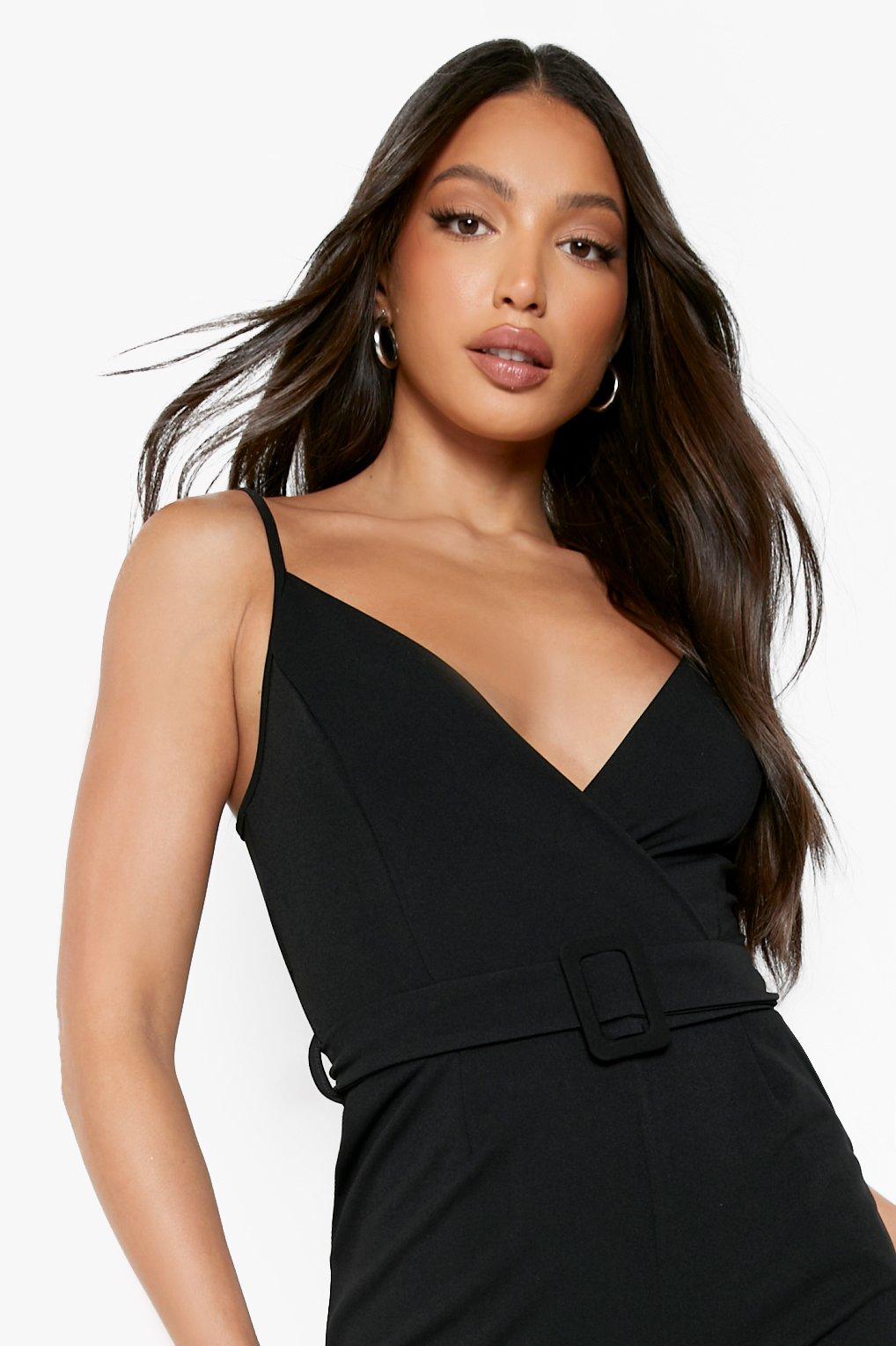 Tall Jumpsuit mit Gurtel boohoo DE