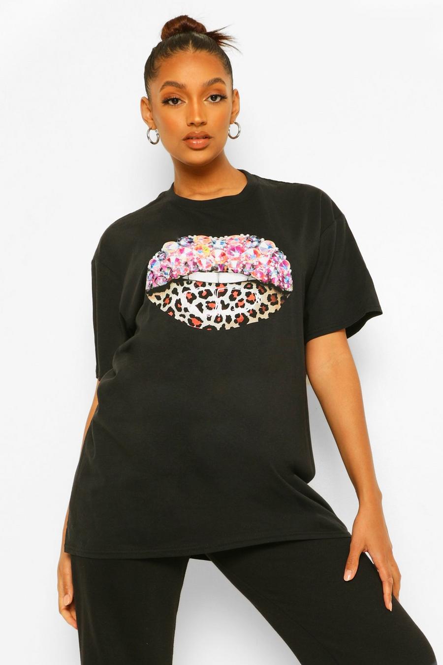 Umstands-T-Shirt mit Lippen- und Leoparden-Print sowie Kristallen, Schwarz image number 1
