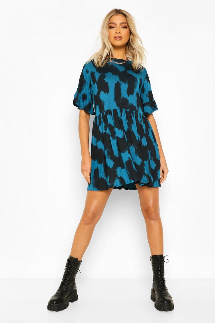 Tall Plus Smok-Kleid mit Leopardenmuster, Blau image number 1