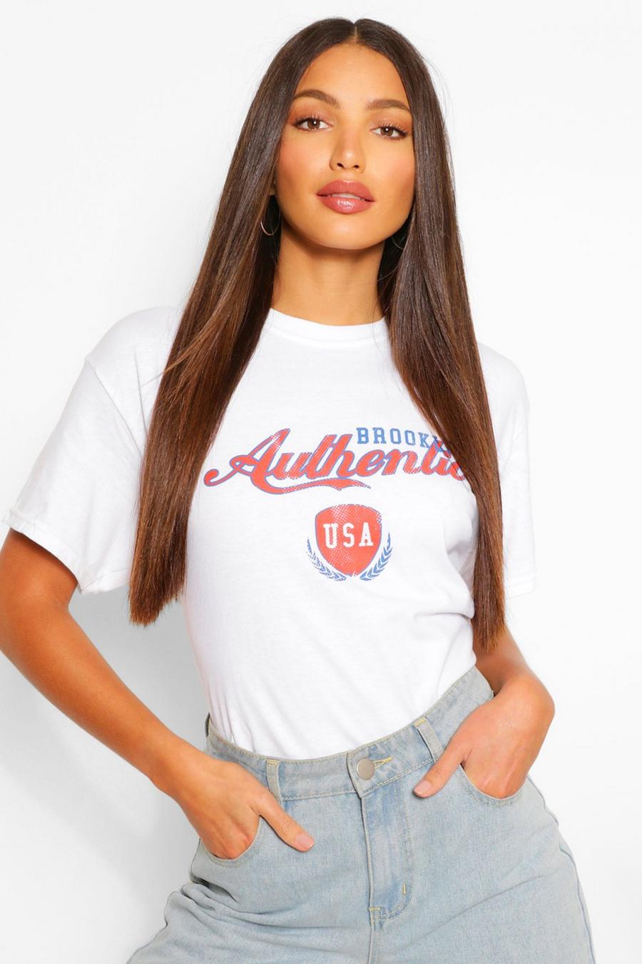 T-shirt Tall con scritta "Brooklyn USA", Bianco image number 1
