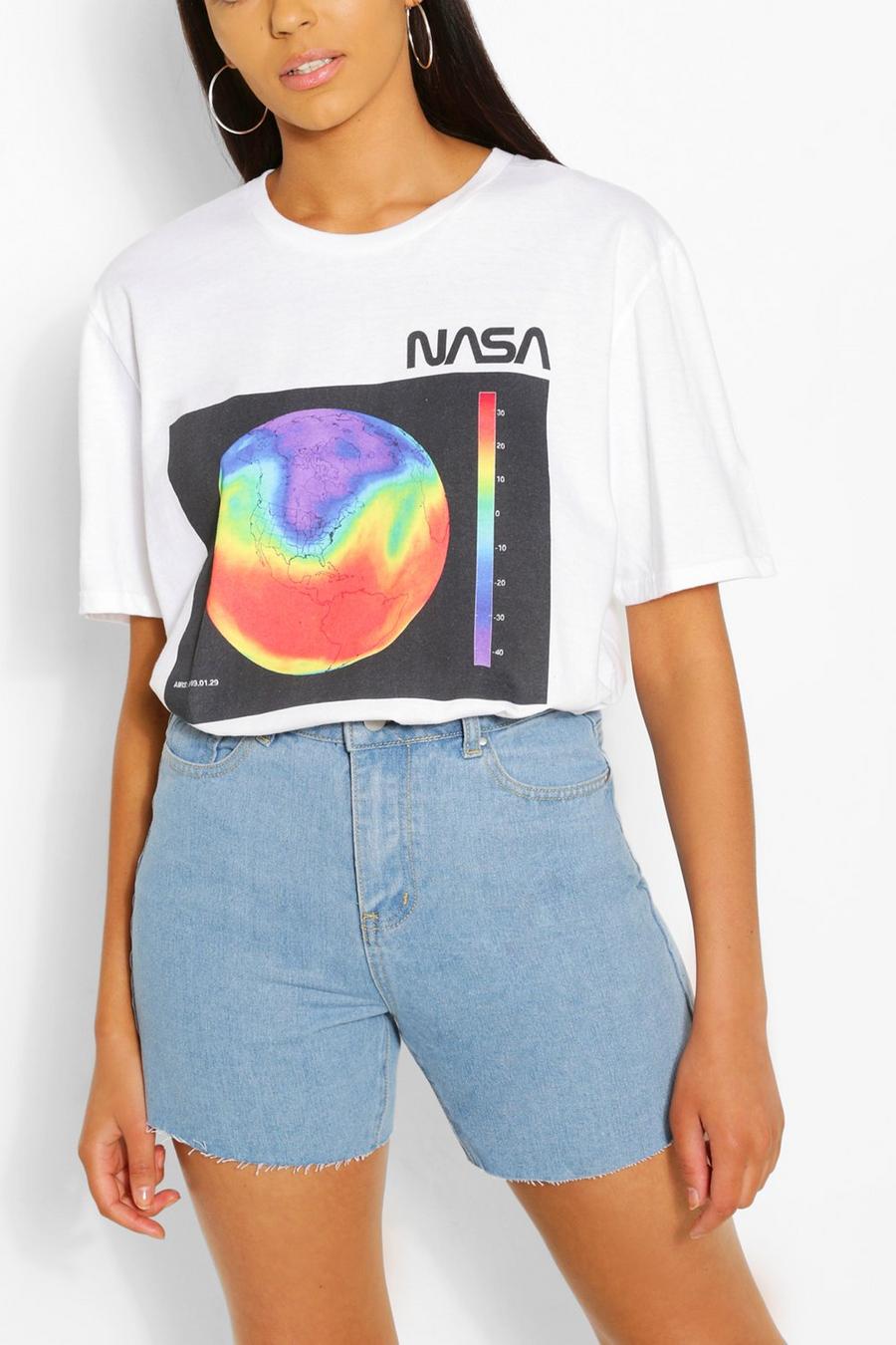 Tall Oversize T-Shirt mit lizenziertem NASA Regenbogen-Print, Weiß image number 1