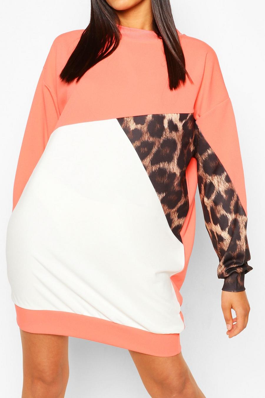 Coral Tall - Sweatshirtklänning med blockfärger och leopardmönster image number 1
