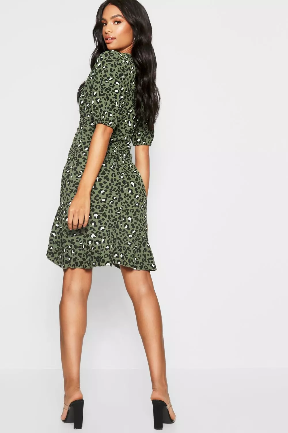 Boohoo green shop leopard print dress