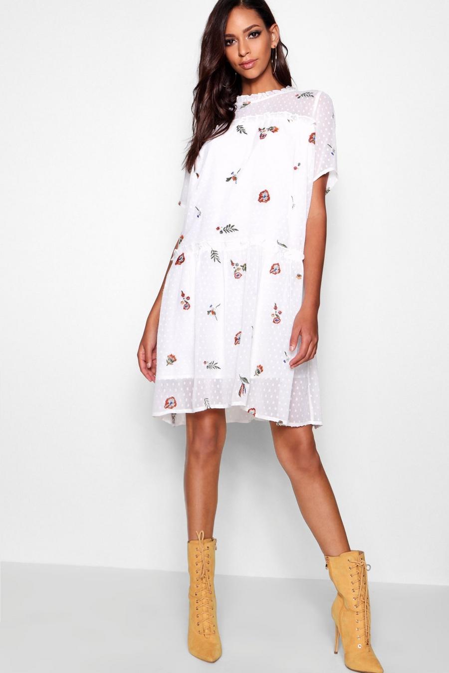 Tall Smok-Kleid mit Stickerei, Elfenbeinfarben image number 1
