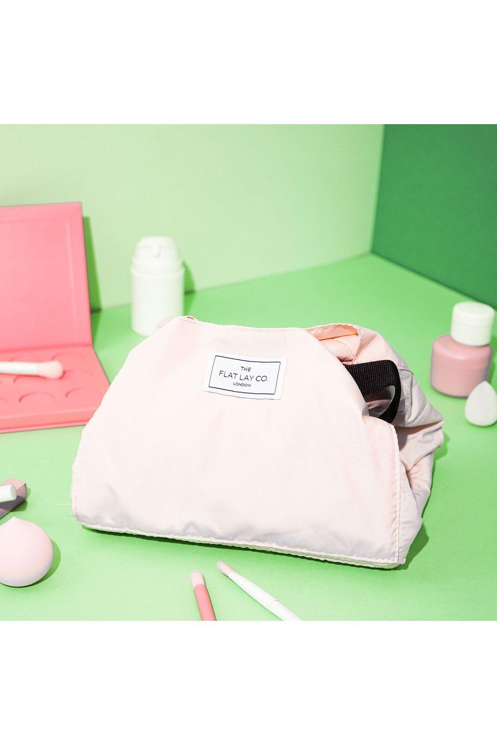 The Flat Lay Co. Drawstring Makeup Bag - Pink Velvet