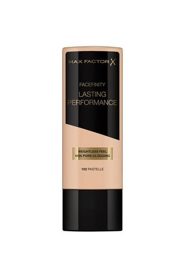 Lasting Performance Foundation 102 pastelle