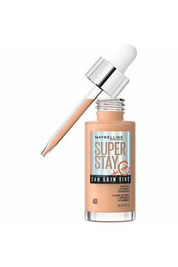 Super Stay up to 24H Skin Tint Foundation + Vitamin C 40