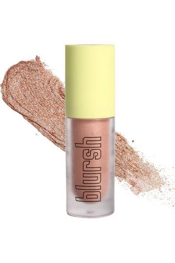 Blursh Glow Liquid Highlighter picking petals