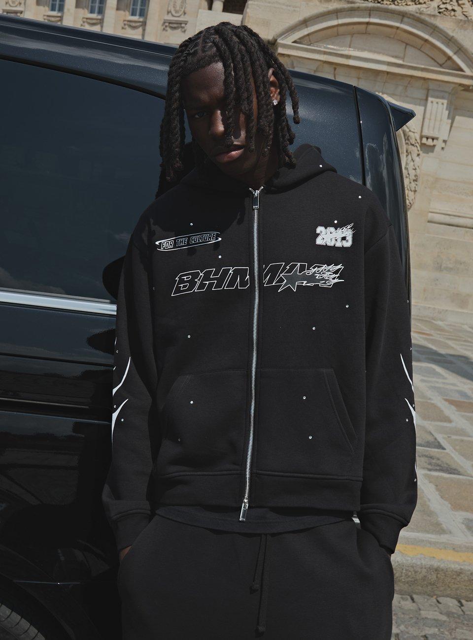 【boohoo】MAN Pour Homme クロス パーカー SAINT M×××××× - 【残りわずか】SM-HR8-0000-049 / HOODIE