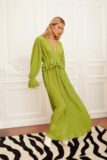 Ruffle Plunging Pleated Maxi Dress green