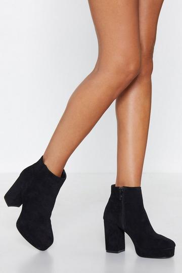 Black Keep You Platform at Night Boot