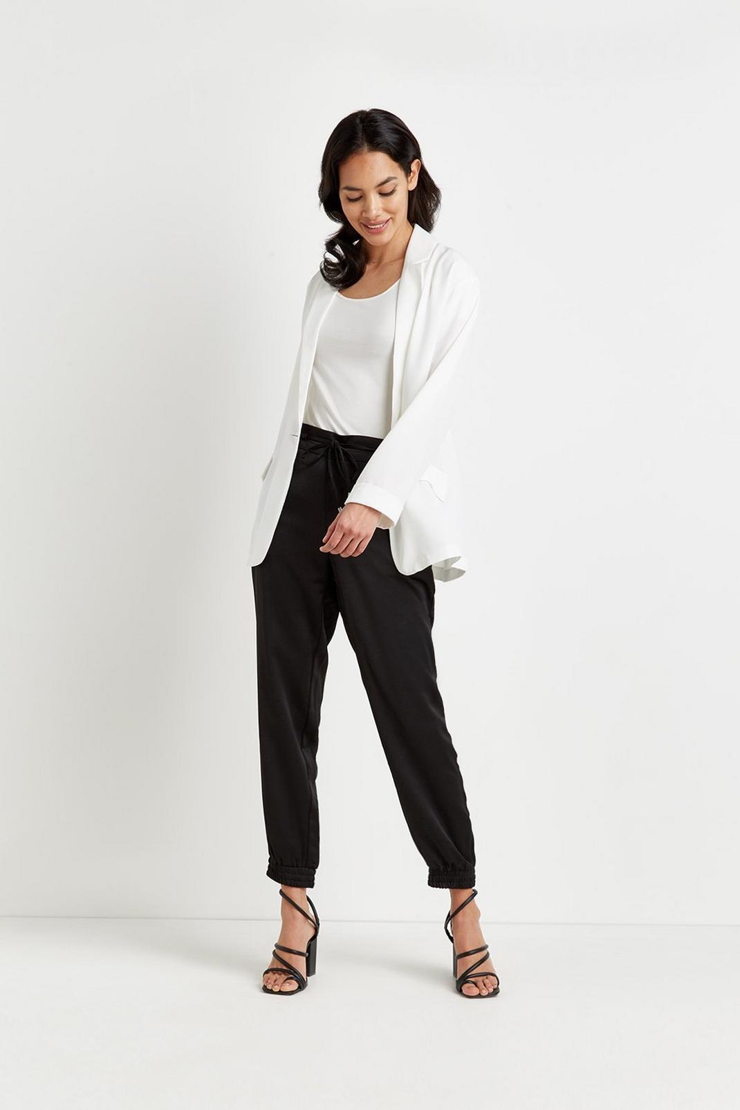 Ivory Relaxed Linen-look Blazer image number 1