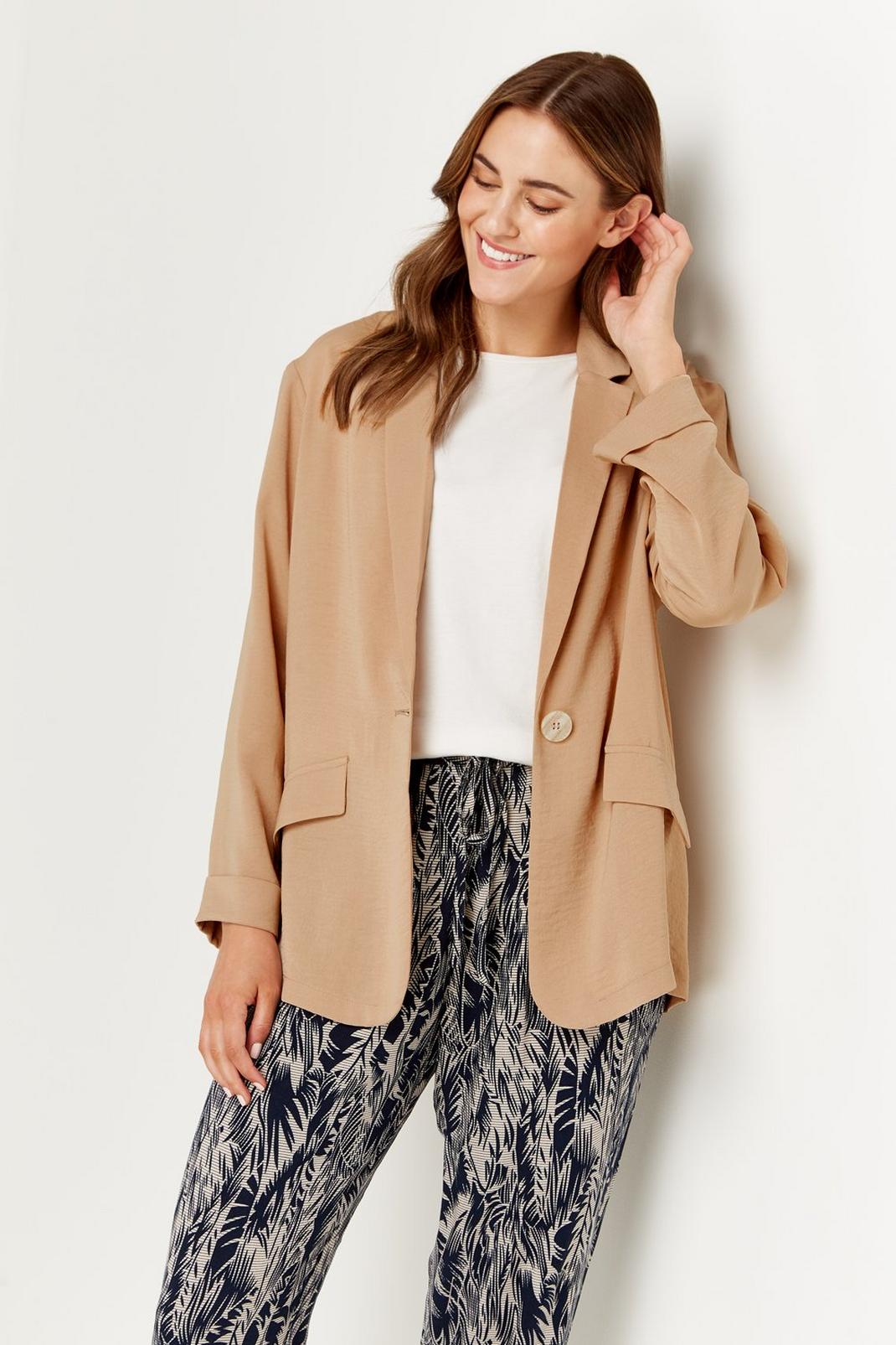 Coffee Petite Relaxed Linen Look Blazer image number 1