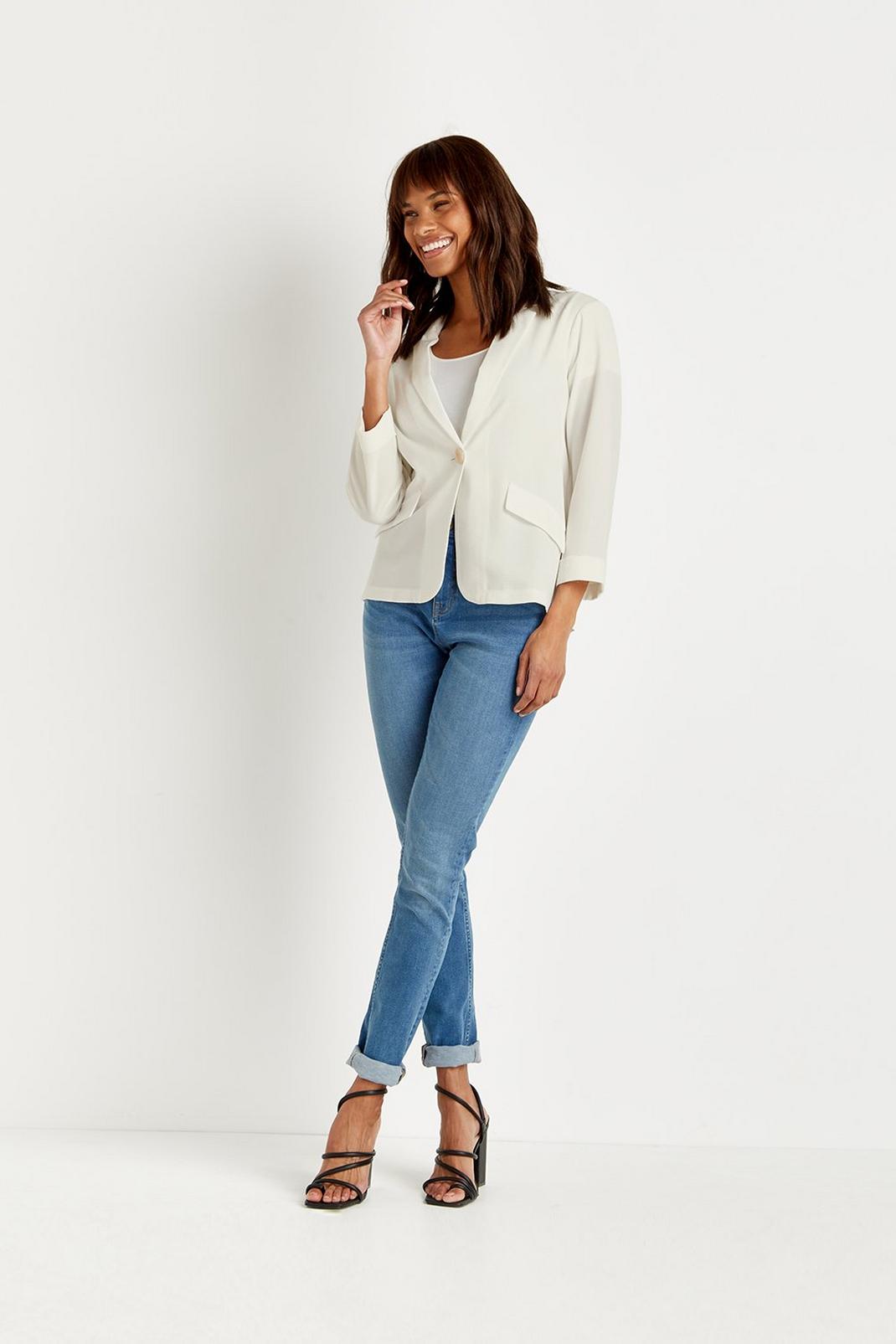 133 Petite Relaxed Linen Look Blazer image number 1