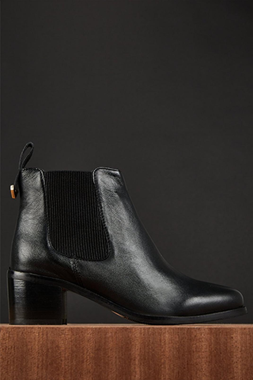 105 Otto Leather Chelsea Boot image number 1