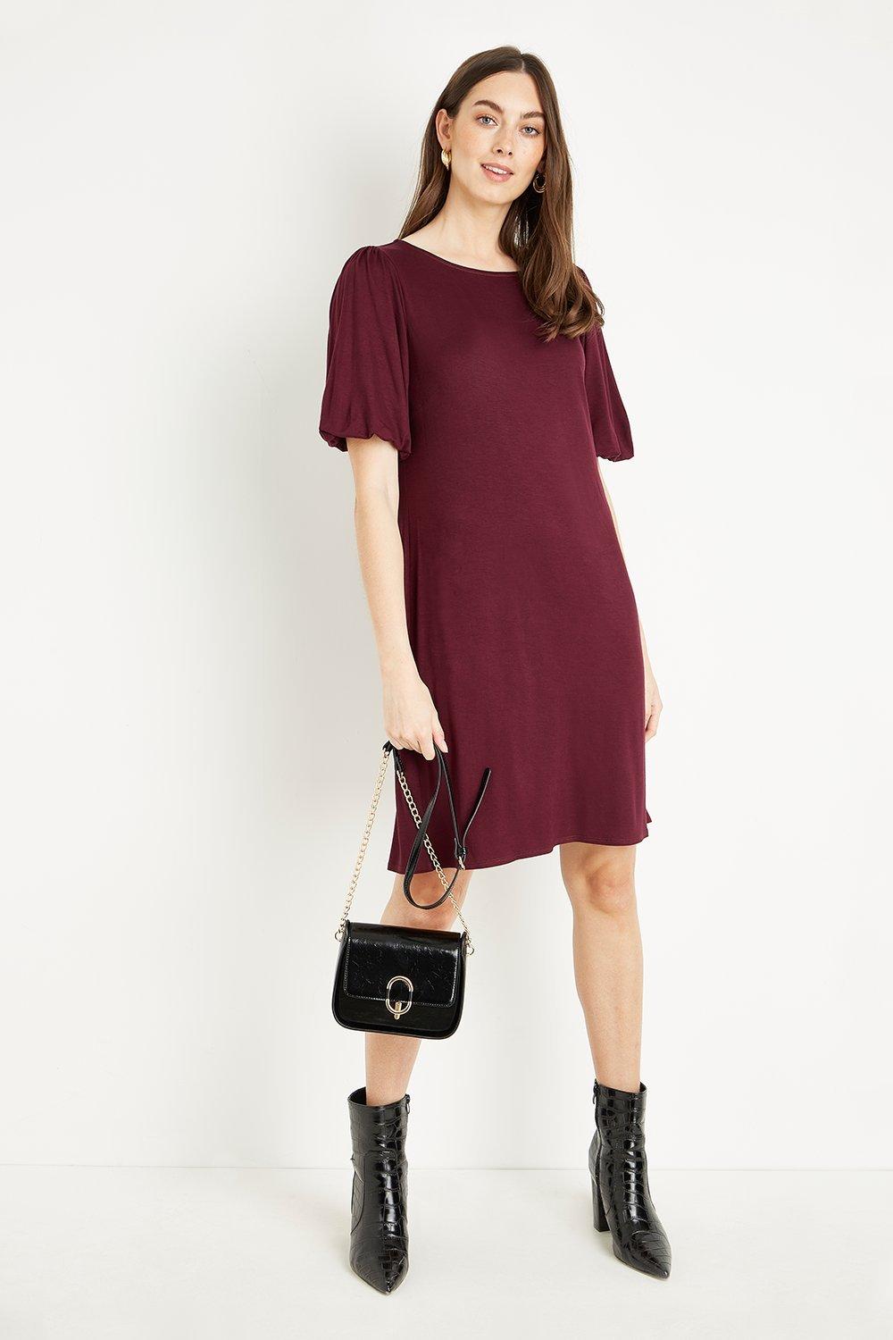 berry shift dress