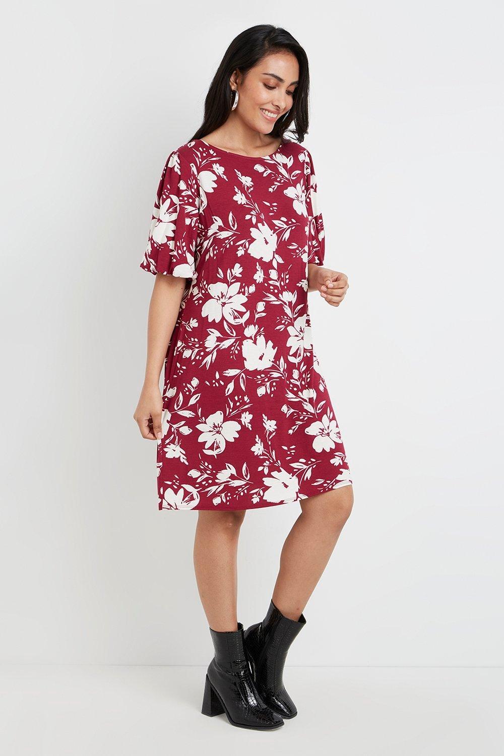 berry shift dress