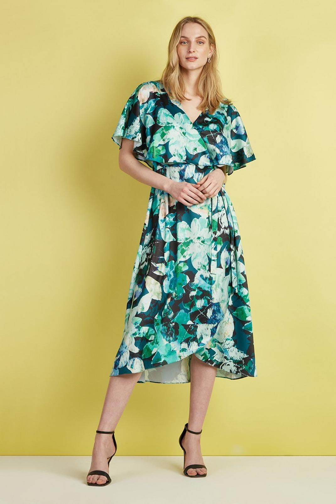 Petite Green Floral Cape Sleeve Dress image number 1