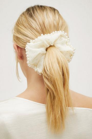 Embellished Pearl Scrunchie white